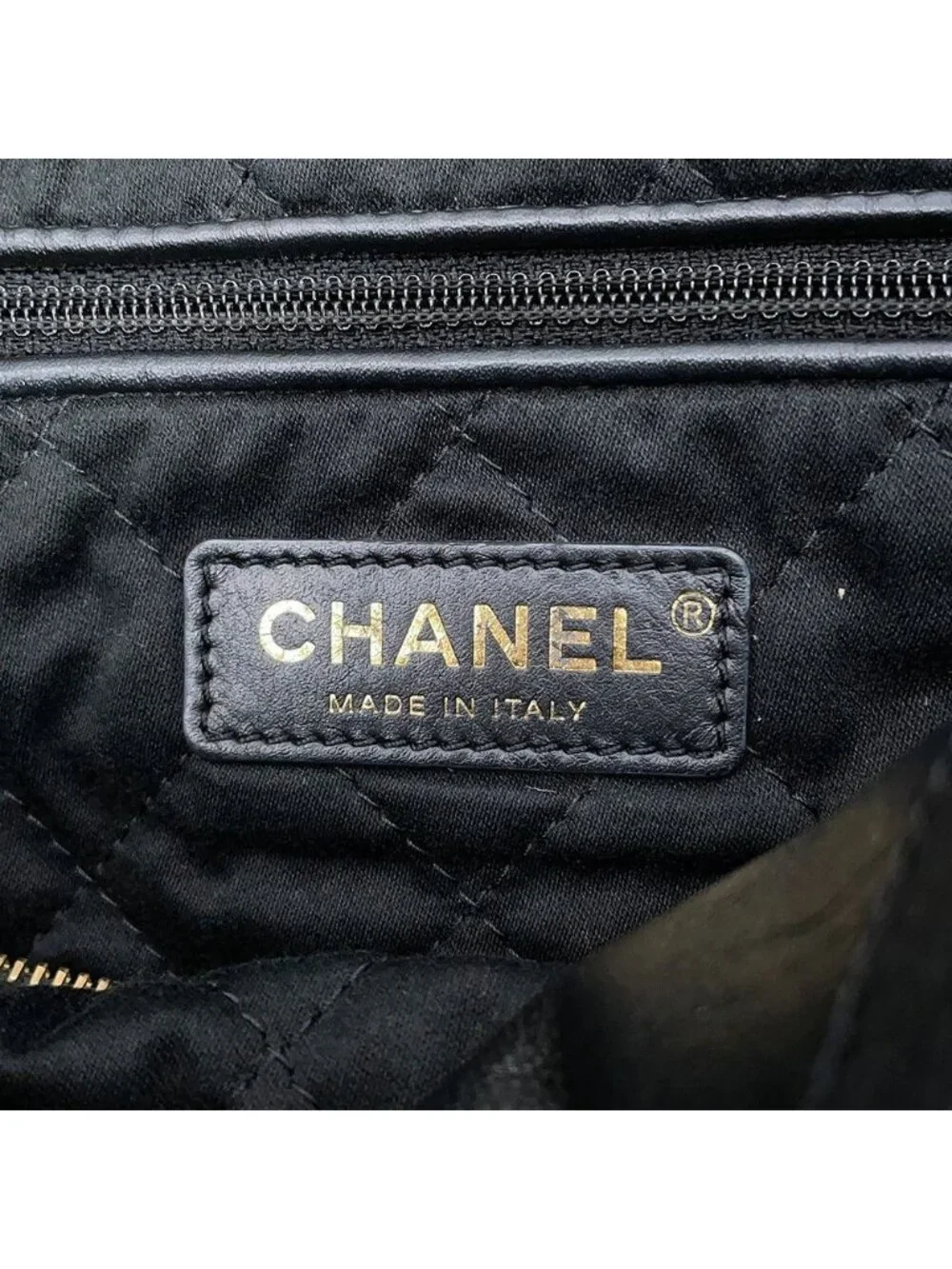 Chanel Chain Shoulder Bag 22 Calf Leather Black